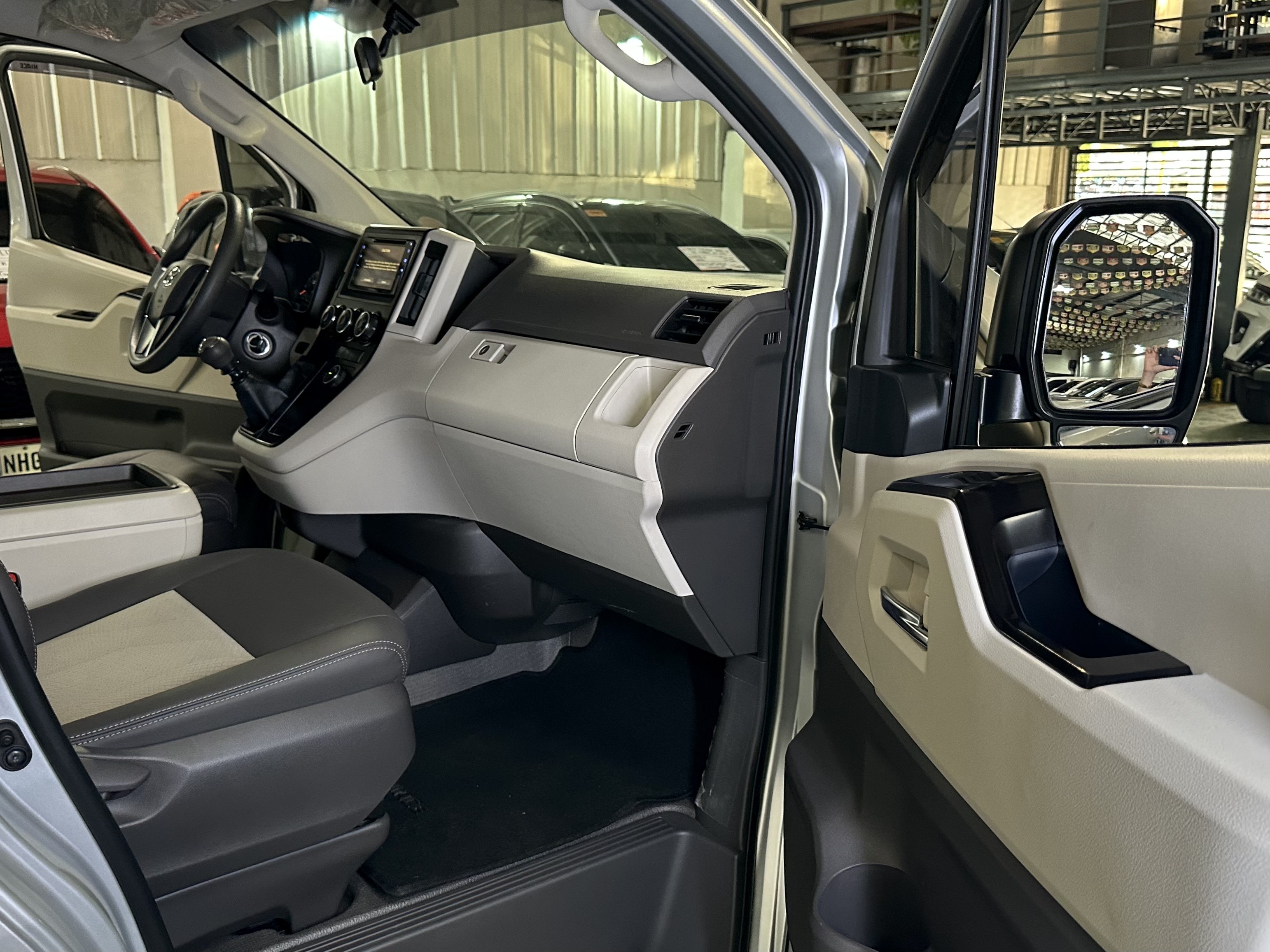 2020 Toyota Hiace 2020 Toyota Hiace