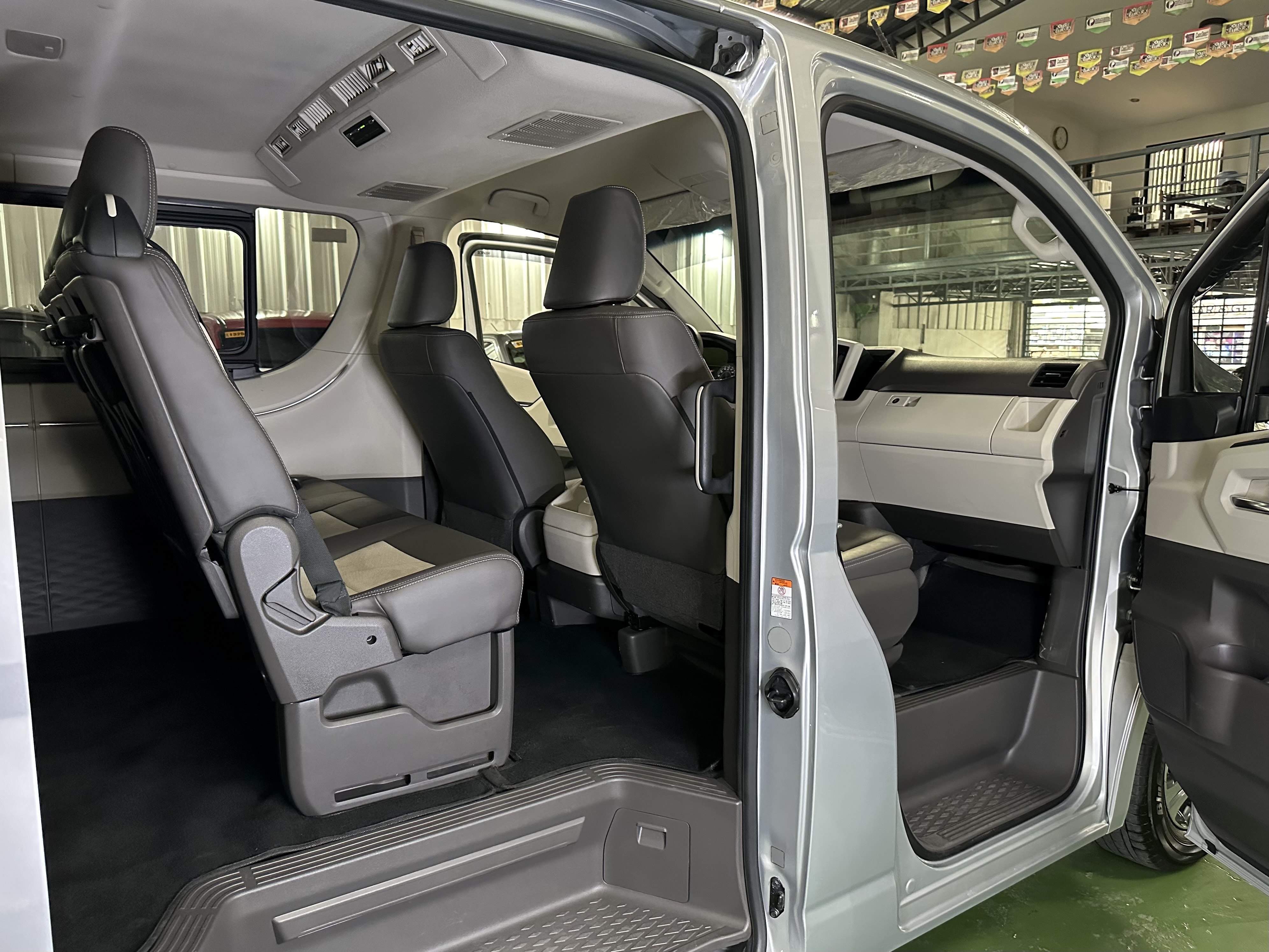 2020 Toyota Hiace 2020 Toyota Hiace