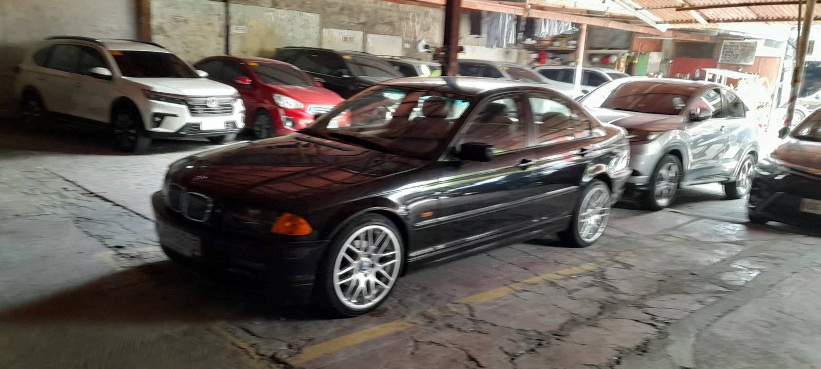Second Hand 2000 BMW 3 Series Sedan Second Hand 2000 BMW 3 Series Sedan