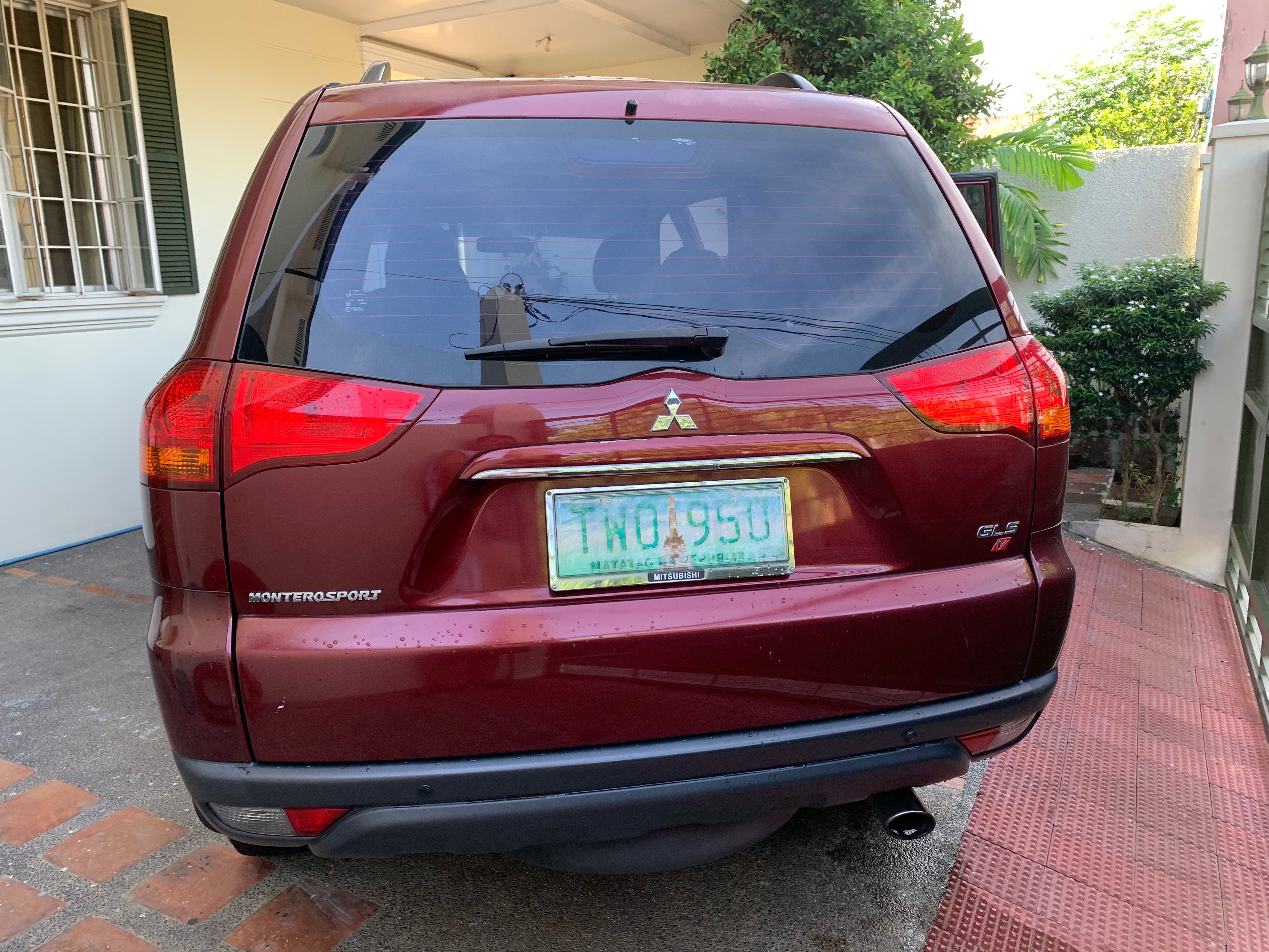 2012 Mitsubishi Montero Sport 2012 Mitsubishi Montero Sport