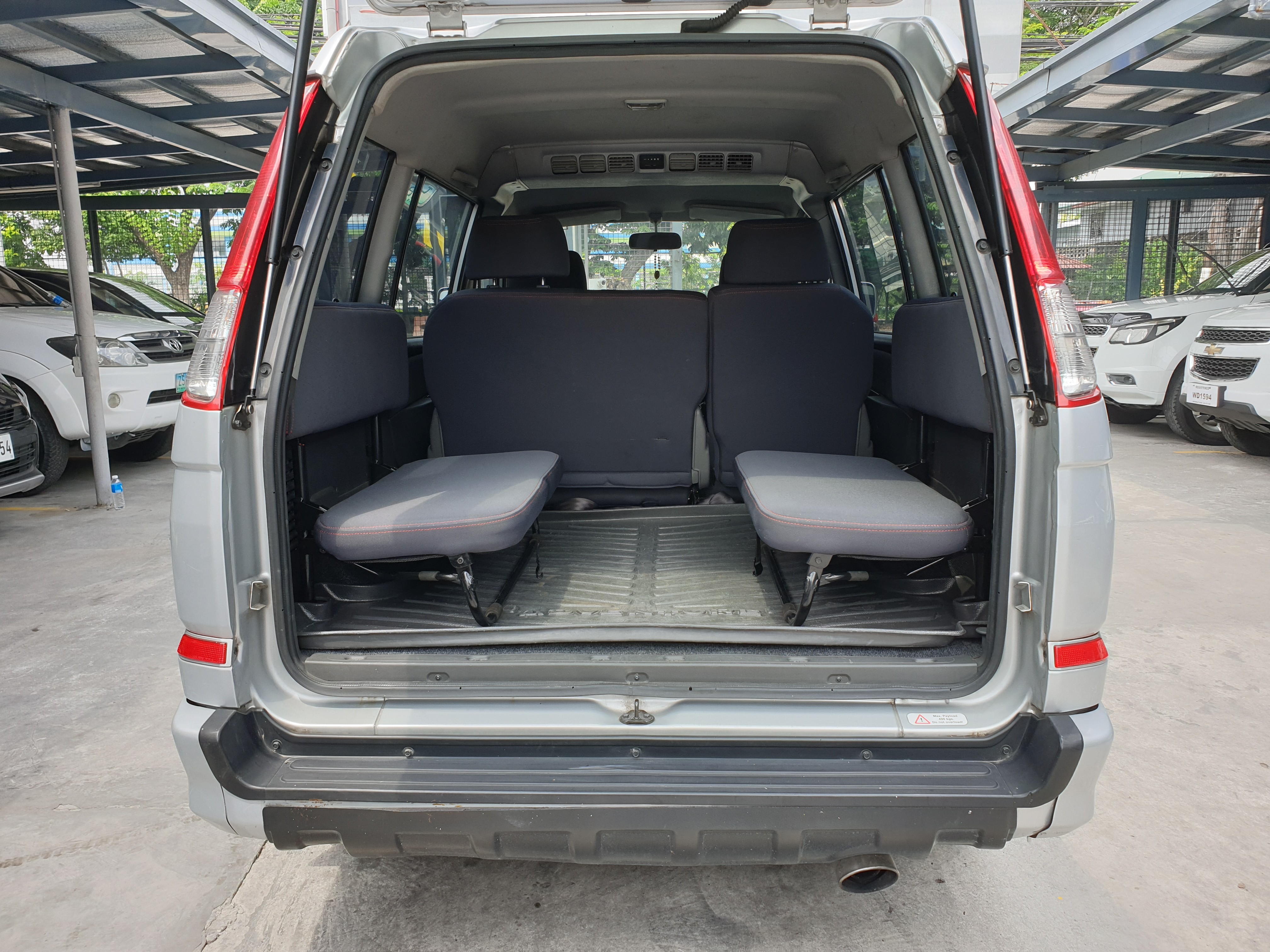 2016 Mitsubishi Adventure 2016 Mitsubishi Adventure