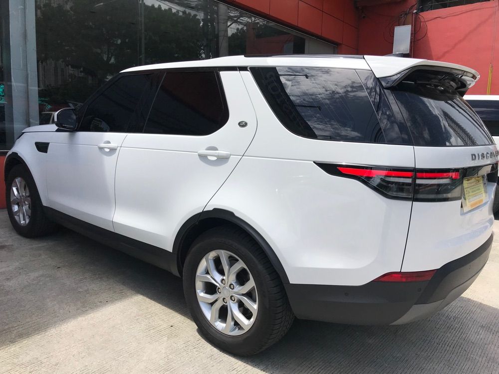 Old 2019 Land Rover Discovery SE 3.0 Diesel