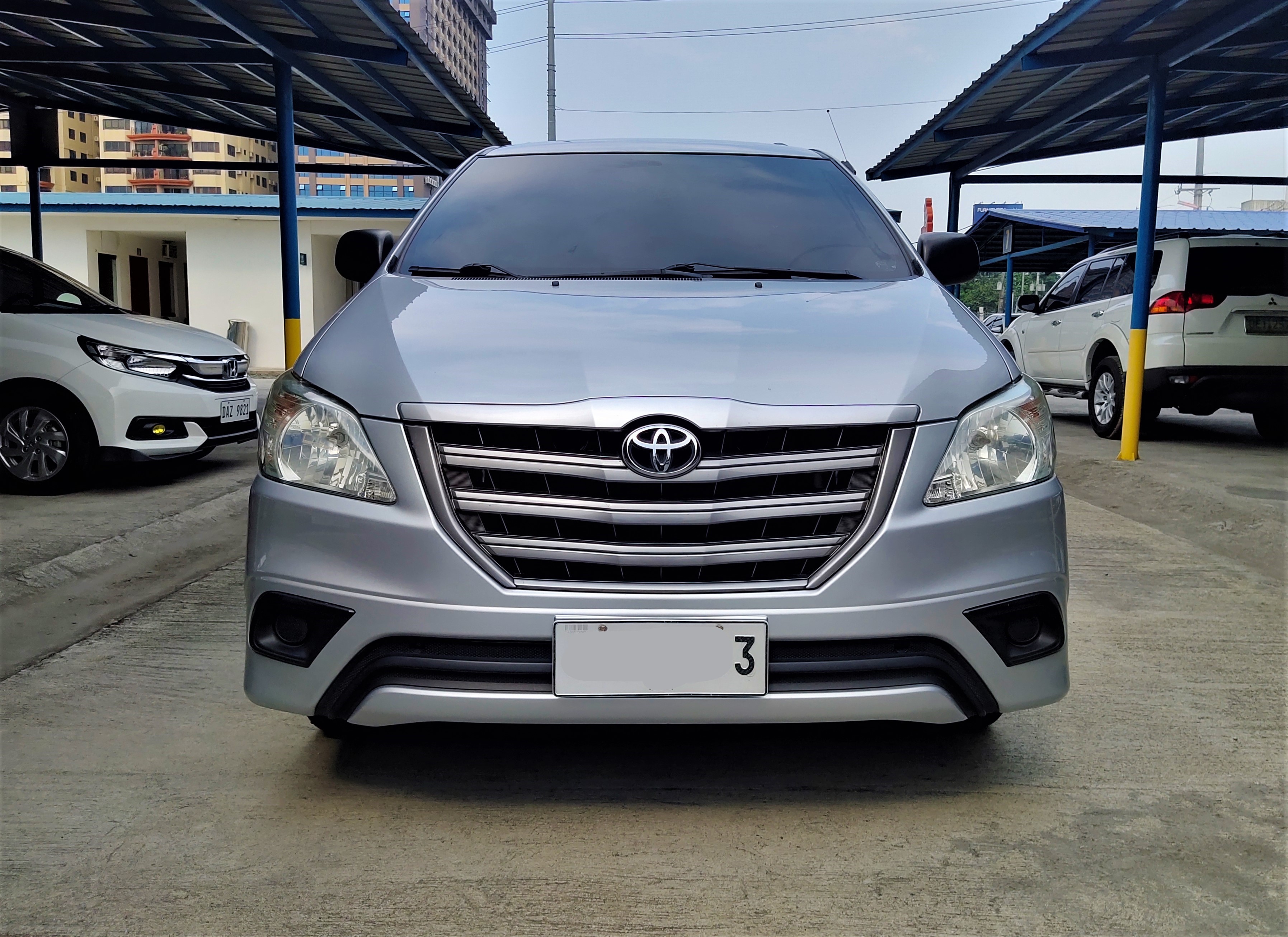 Second Hand 2014 Toyota Innova Second Hand 2014 Toyota Innova