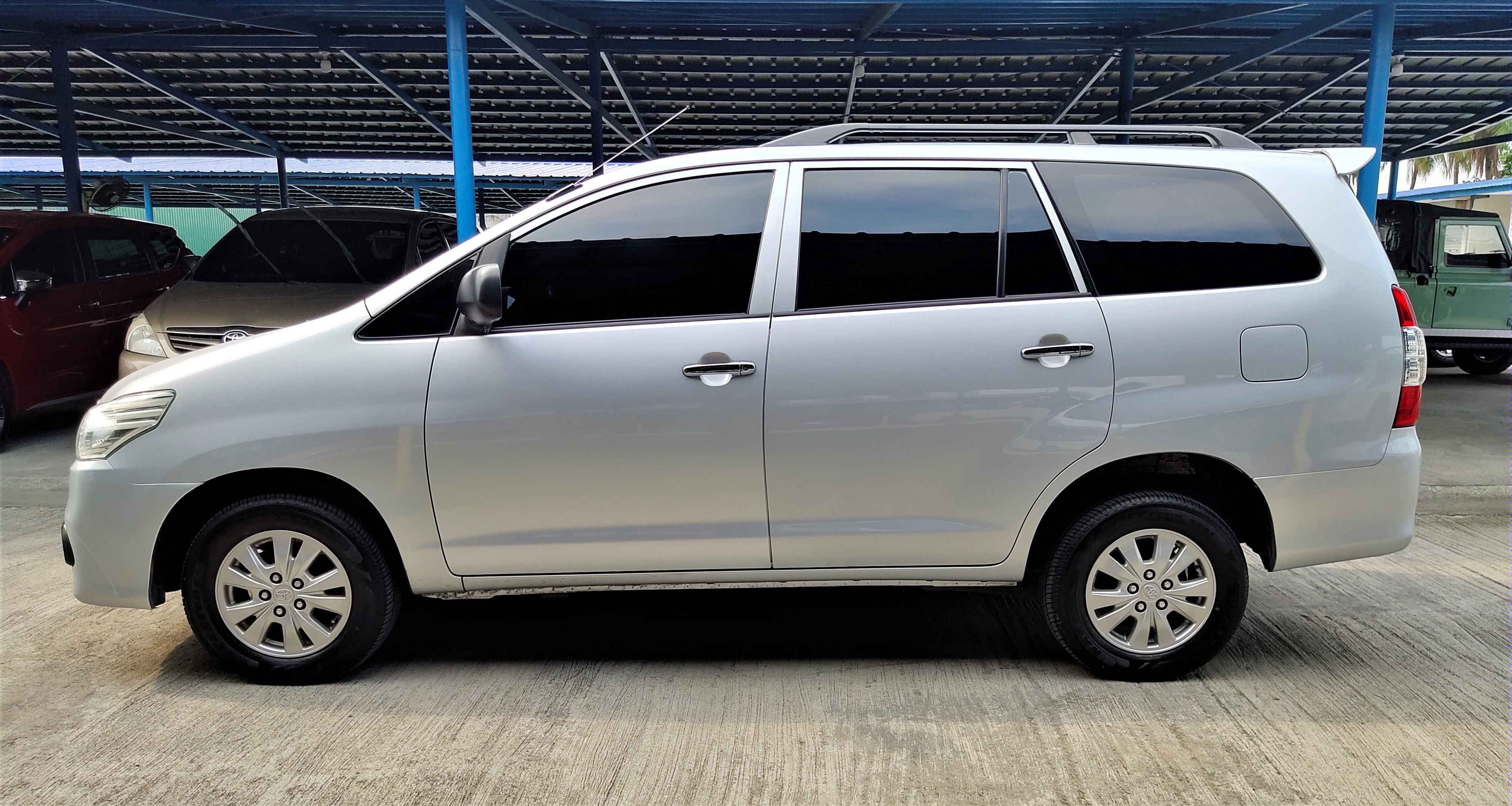 2014 Toyota Innova 2014 Toyota Innova