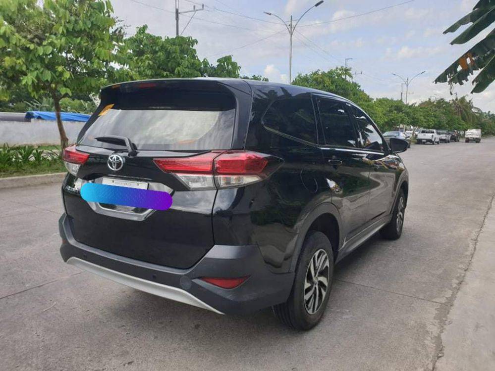 Second hand 2019 Toyota Rush 1.5 E AT