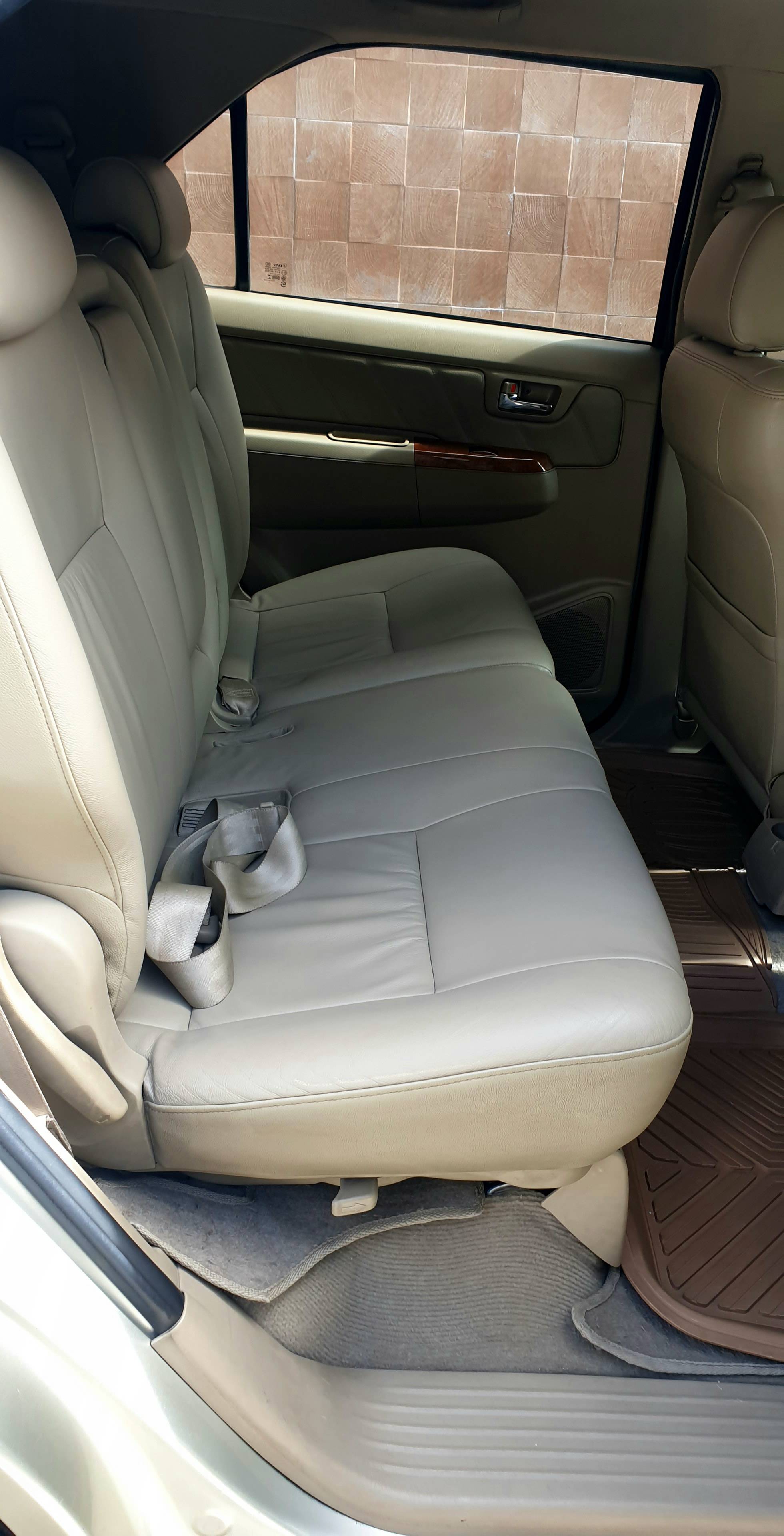 2011 Toyota Fortuner 2011 Toyota Fortuner