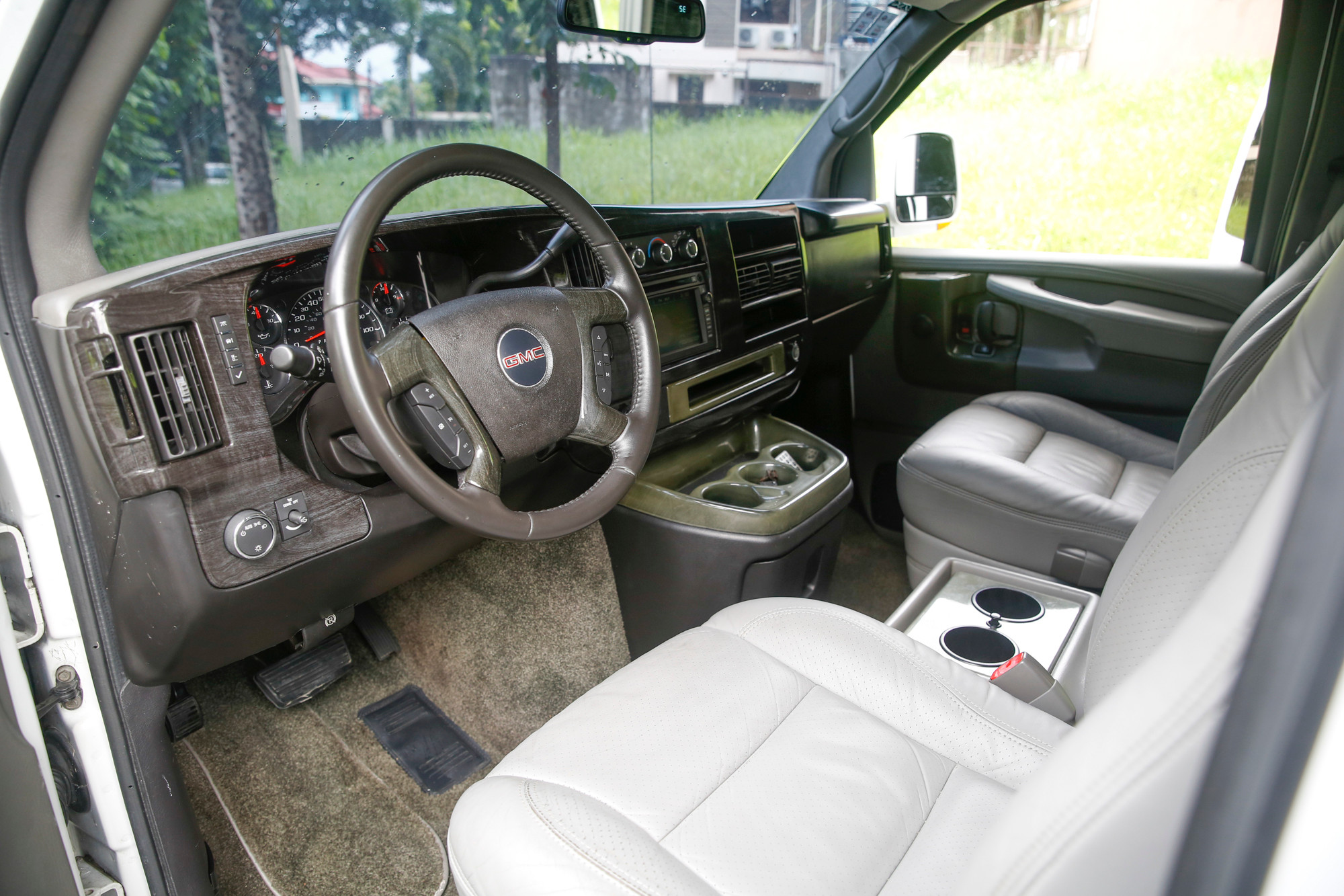 2010 GMC Savana 2010 GMC Savana