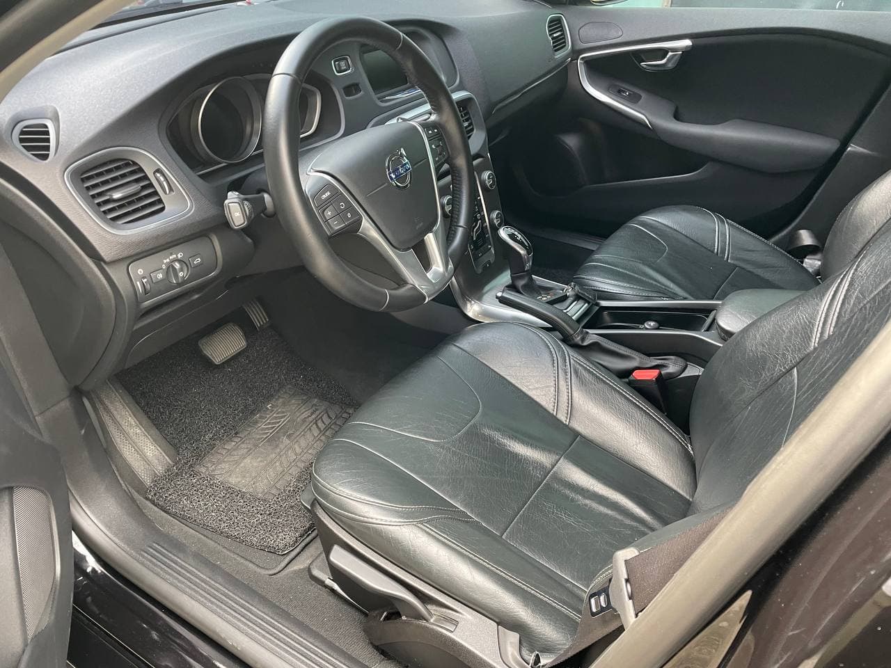 2016 Volvo V40 2016 Volvo V40