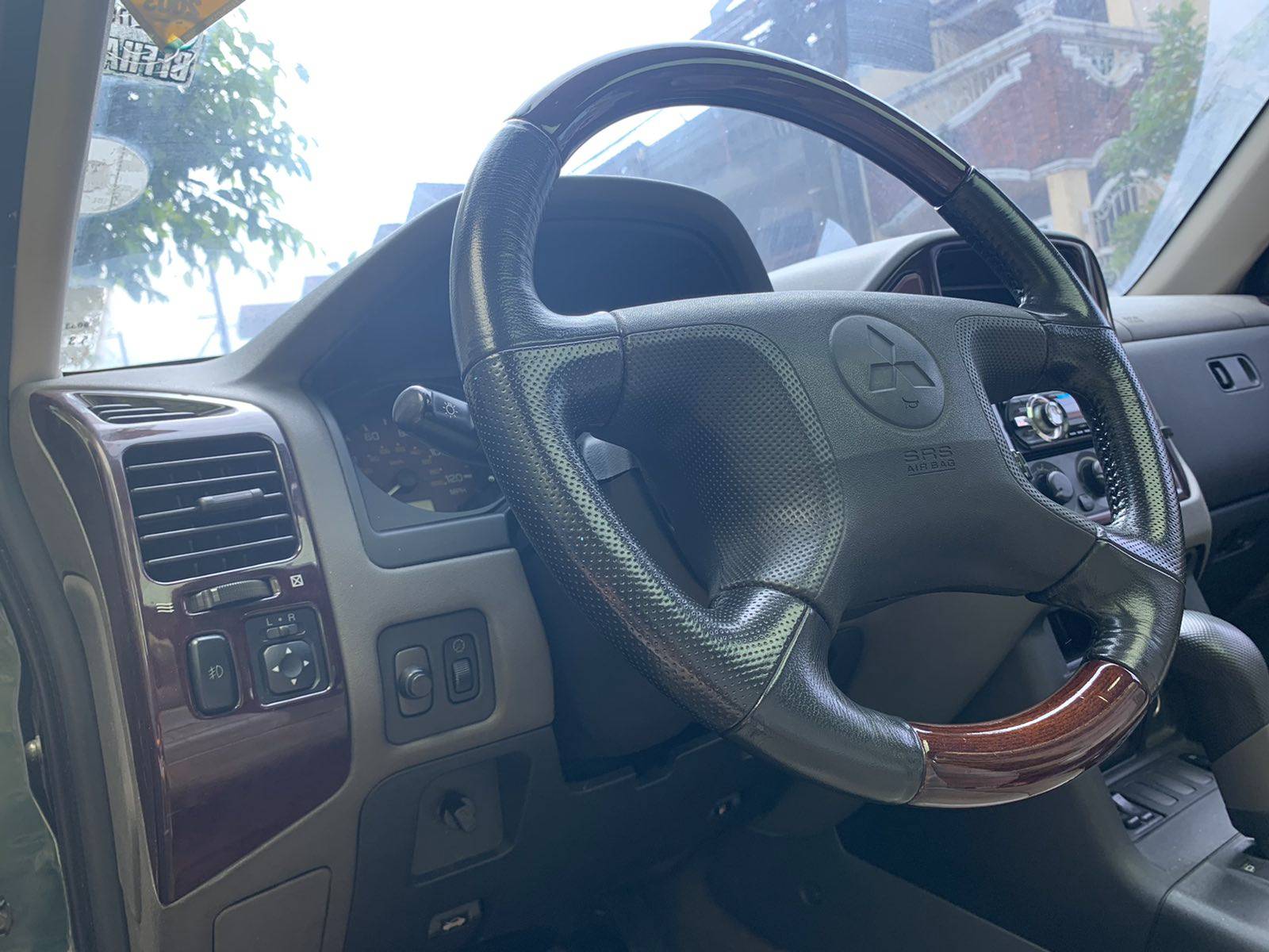 2001 Mitsubishi Pajero 2001 Mitsubishi Pajero