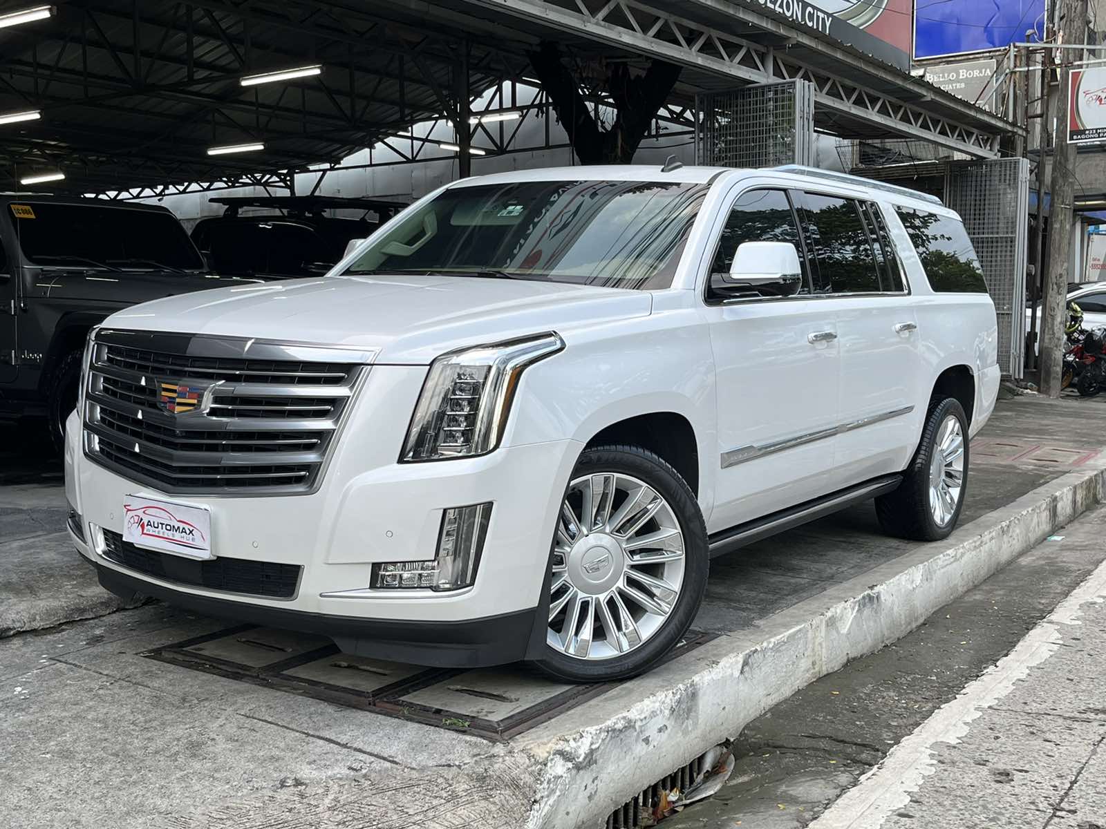 2017 Cadillac Escalade 2017 Cadillac Escalade