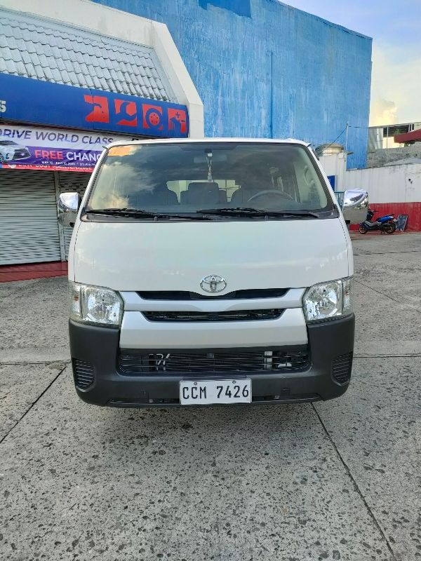 Second hand 2016 Toyota Hiace Commuter 3.0 M/T