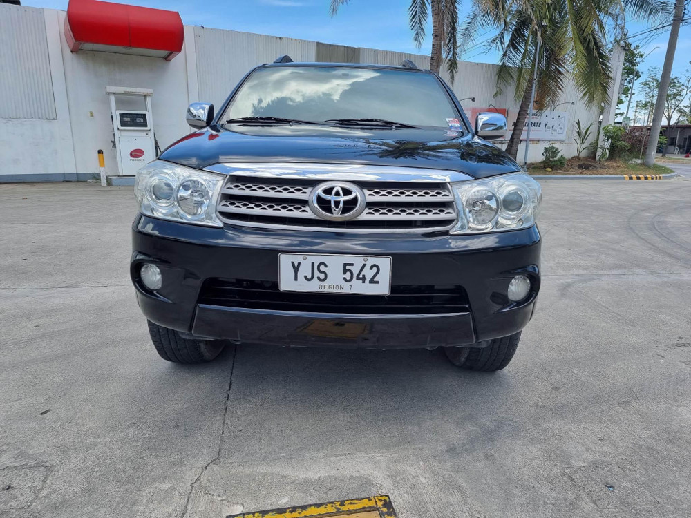 Second Hand 2011 Toyota Fortuner Second Hand 2011 Toyota Fortuner