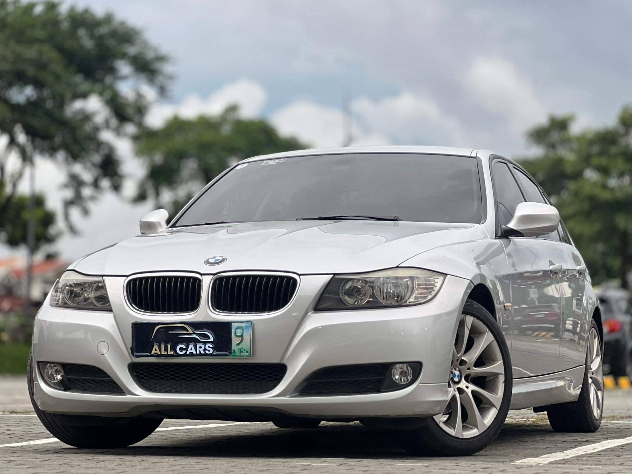 Used 2012 BMW 318i 2.0L RWD AT