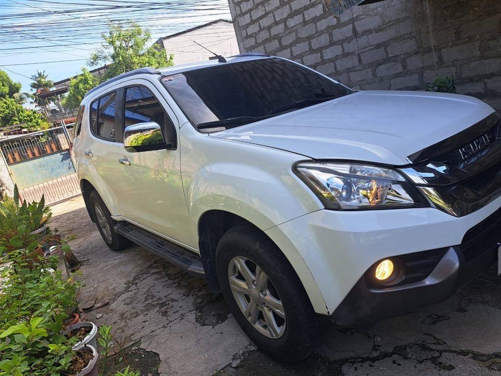 Second Hand 2015 Isuzu mu-X