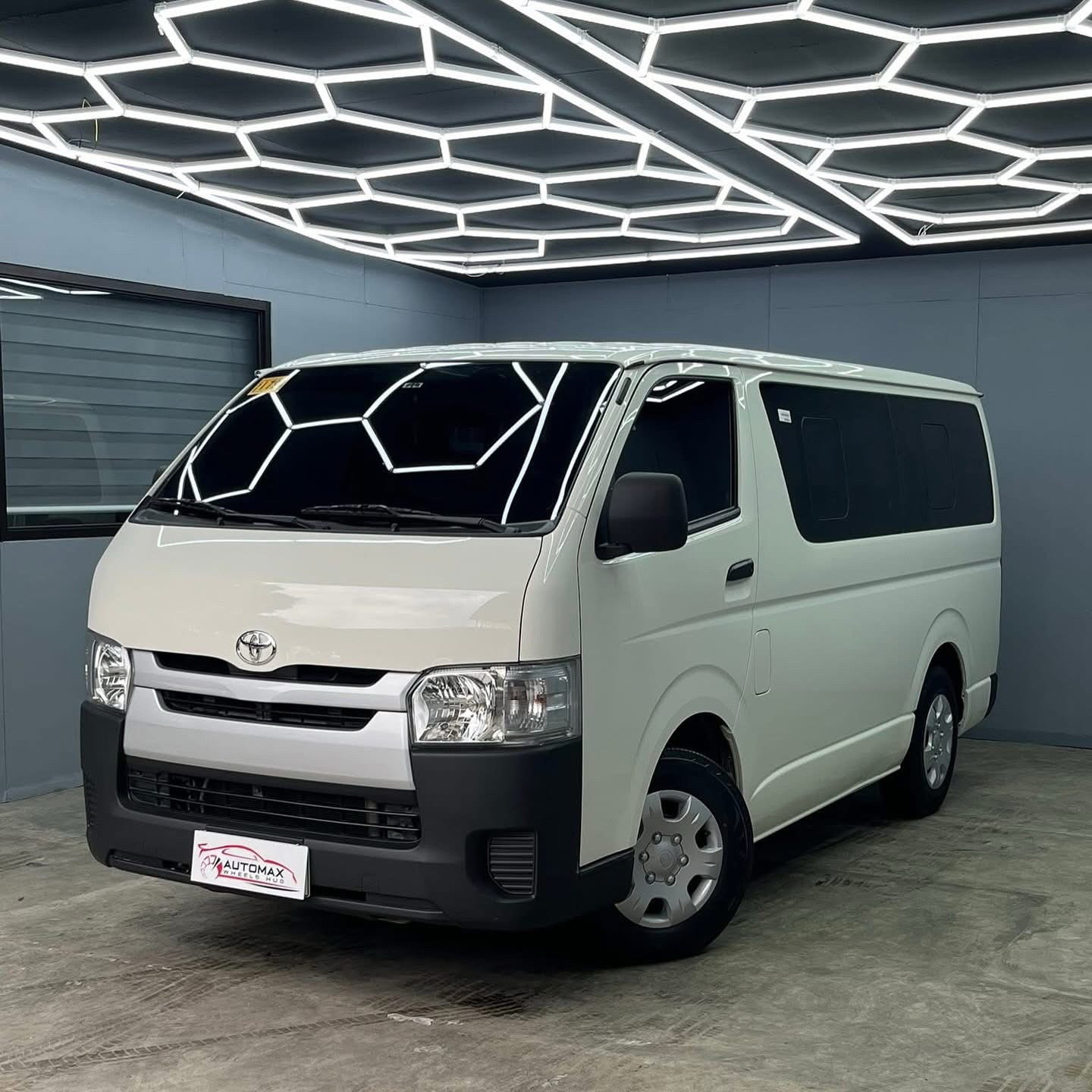 Used 2022 Toyota Hiace Used 2022 Toyota Hiace