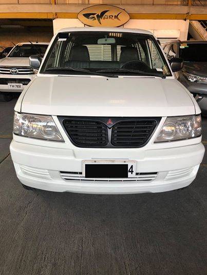 2015 Mitsubishi Adventure 2015 Mitsubishi Adventure