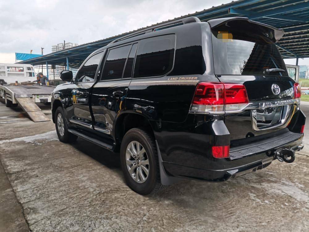 Old 2020 Toyota Land Cruiser Prado 3.0L Diesel AT
