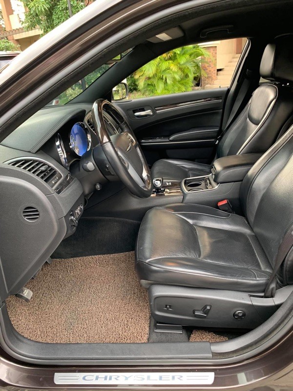 2013 Chrysler 300C 2013 Chrysler 300C