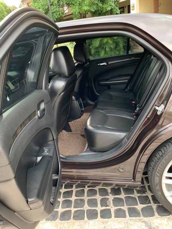 2013 Chrysler 300C 2013 Chrysler 300C