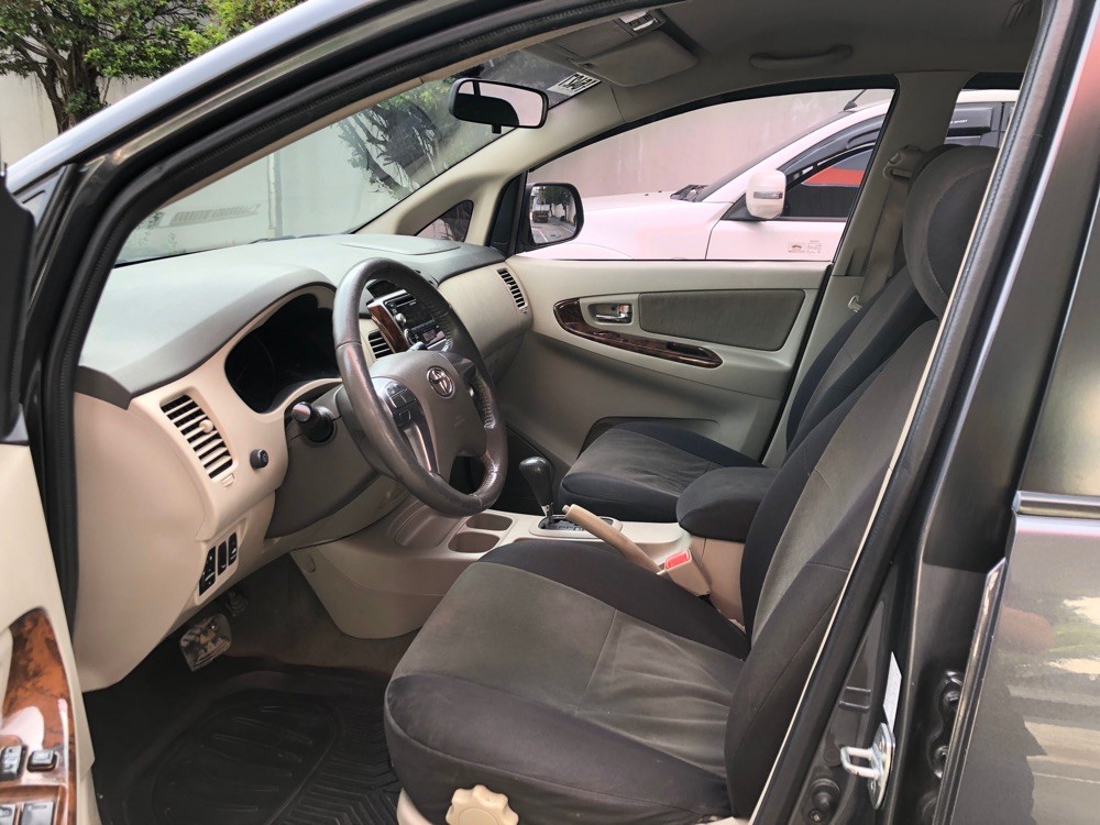 2015 Toyota Innova 2015 Toyota Innova