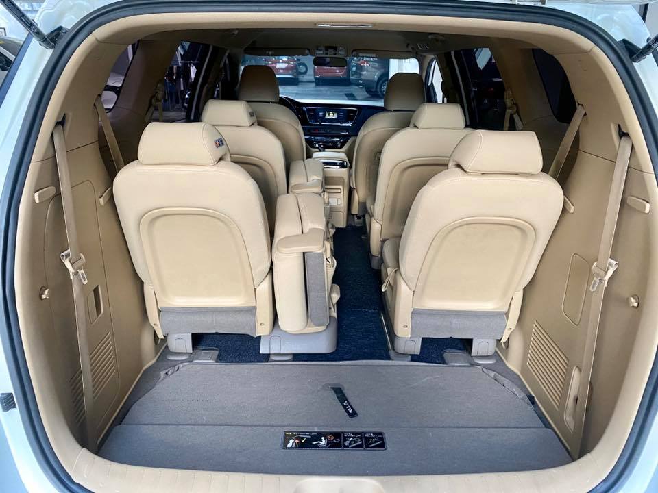 2017 Kia Grand Carnival 2017 Kia Grand Carnival