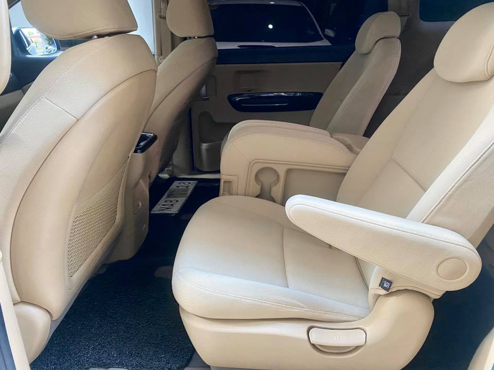 2017 Kia Grand Carnival 2017 Kia Grand Carnival