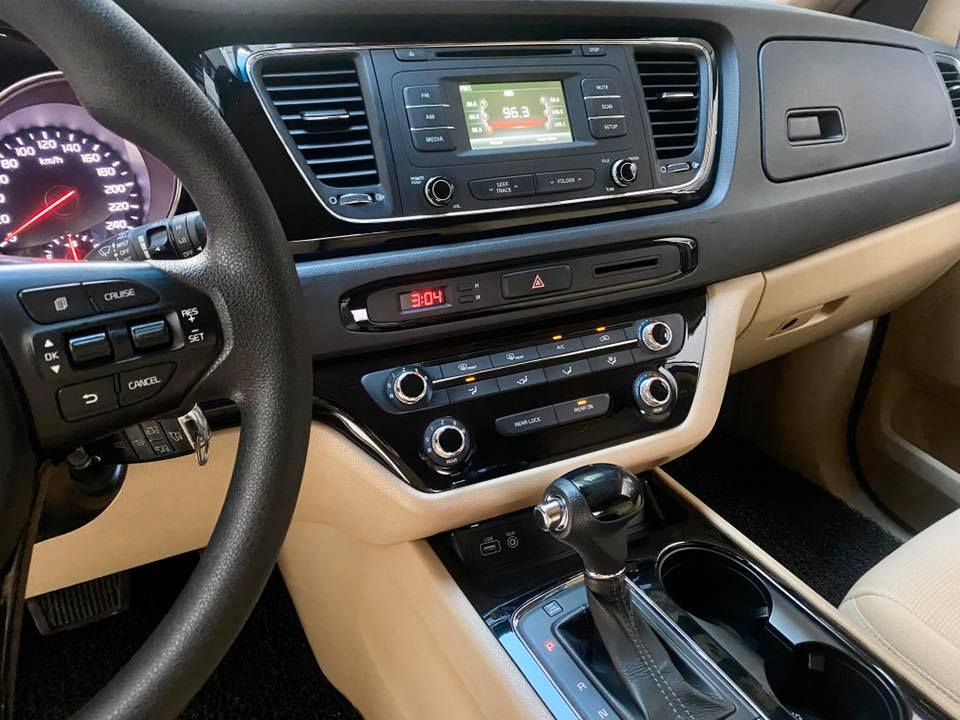 2017 Kia Grand Carnival 2017 Kia Grand Carnival