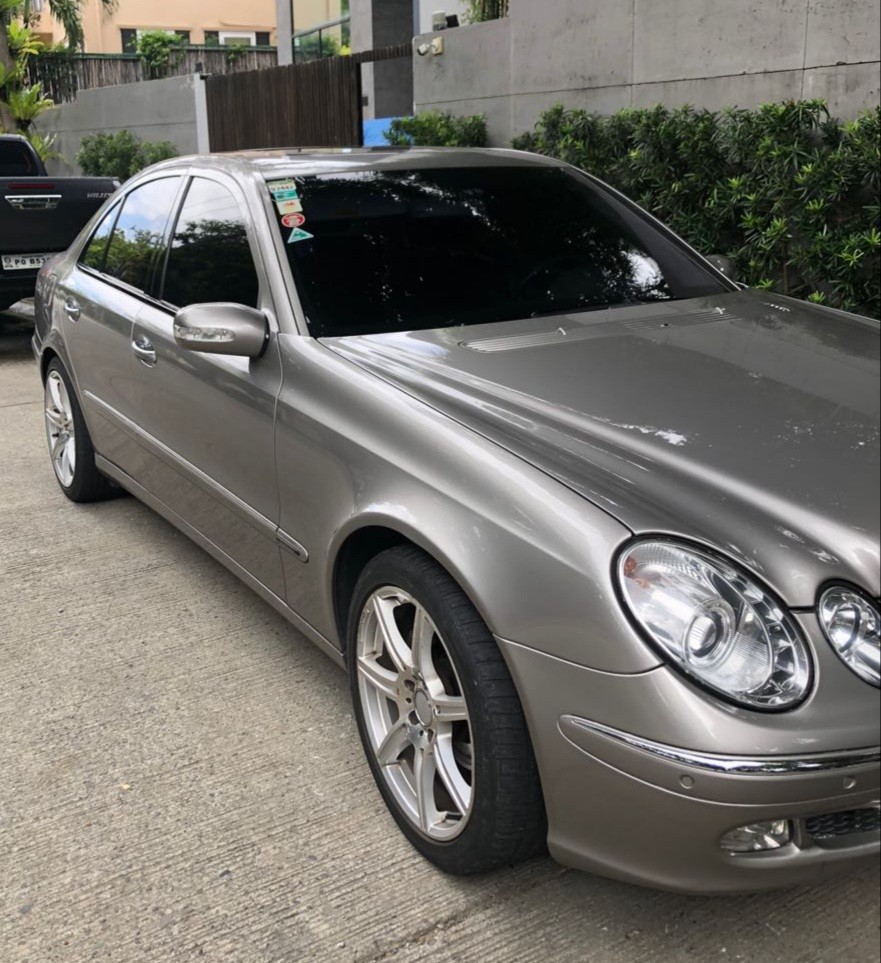 2003 Mercedes-Benz E-Class Sedan 2003 Mercedes-Benz E-Class Sedan