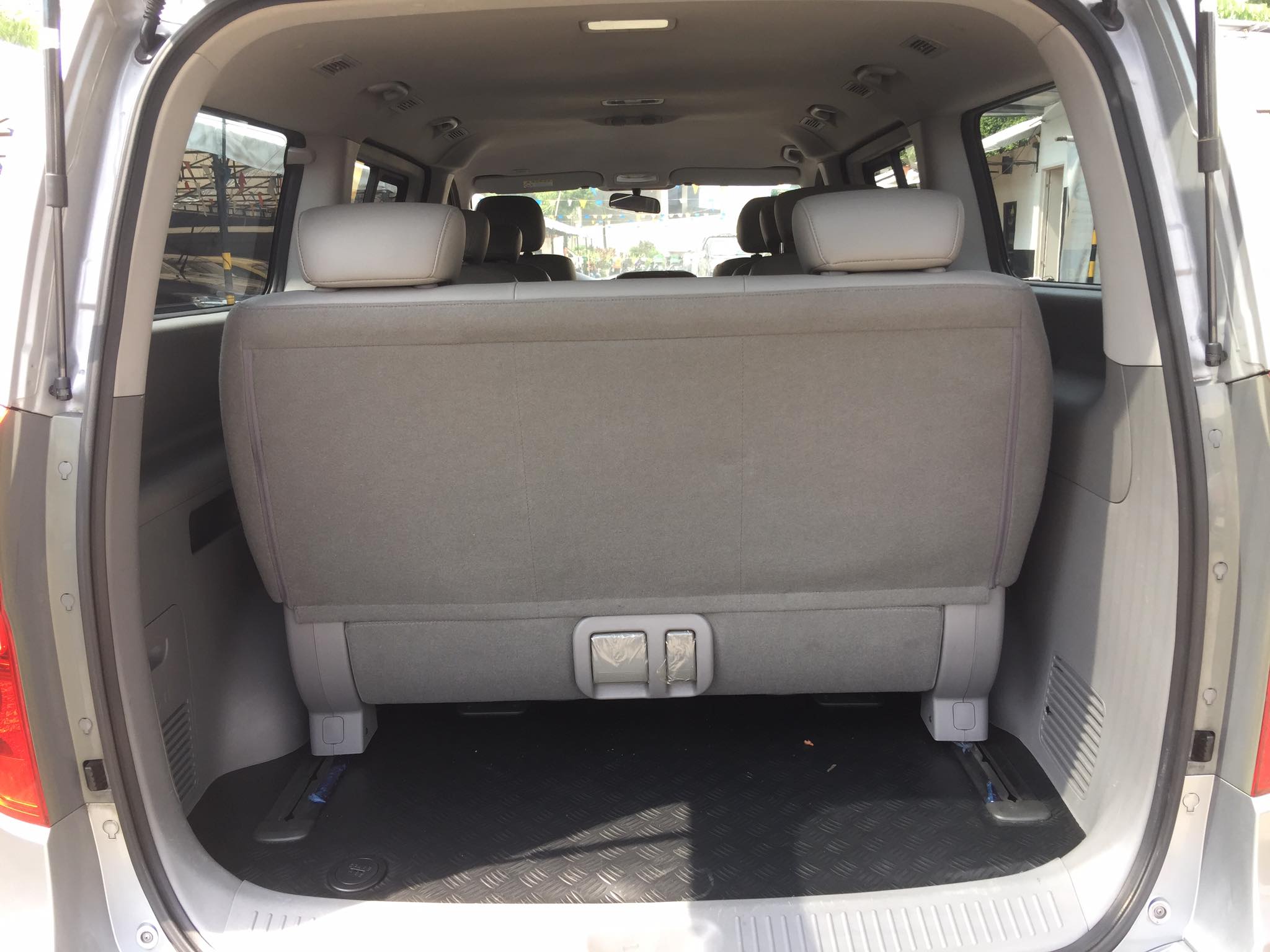 2012 Hyundai Grand Starex 2012 Hyundai Grand Starex