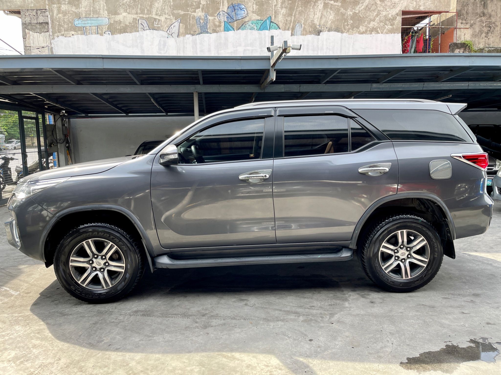 Used & 2nd Hand SUV for Sale in Philippines Zigwheels.ph