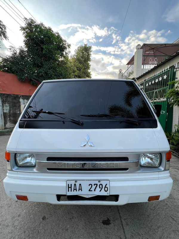 2017 Mitsubishi L300 2017 Mitsubishi L300