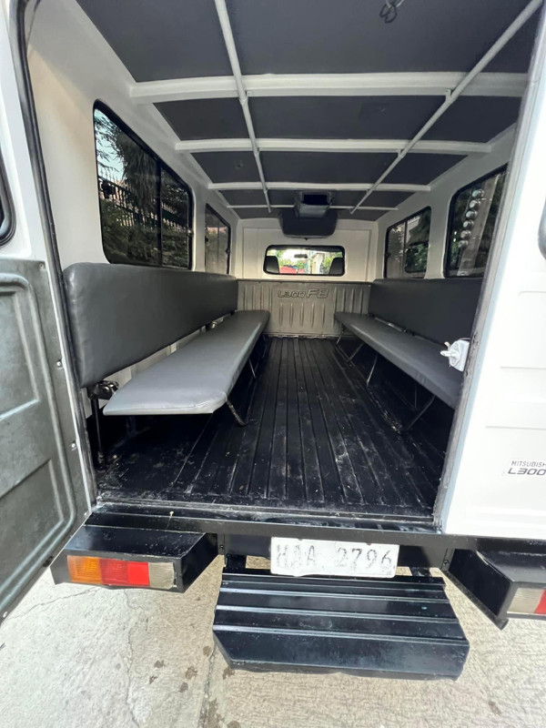 2017 Mitsubishi L300 2017 Mitsubishi L300