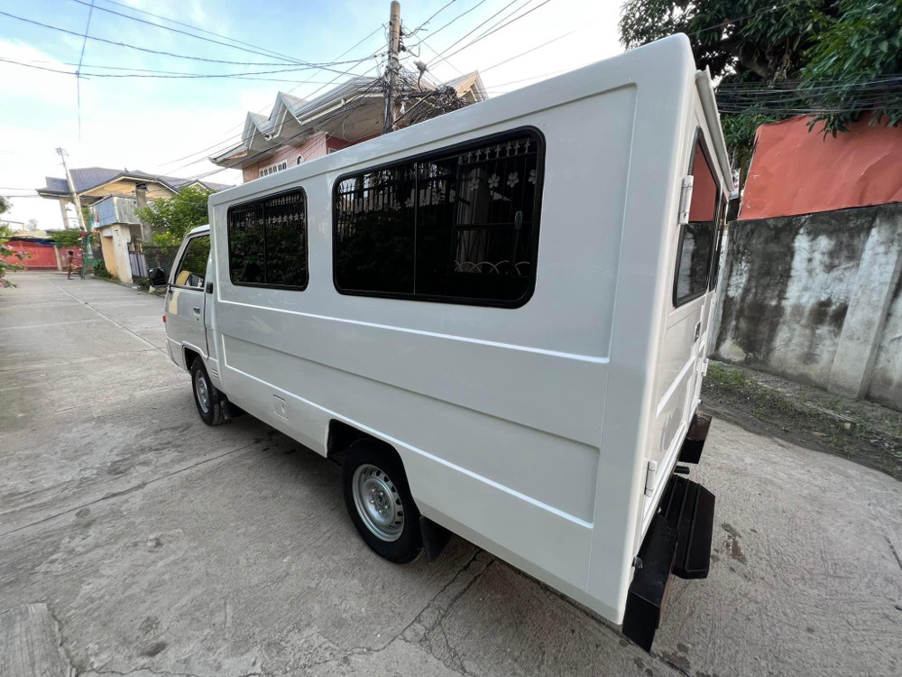2017 Mitsubishi L300 2017 Mitsubishi L300