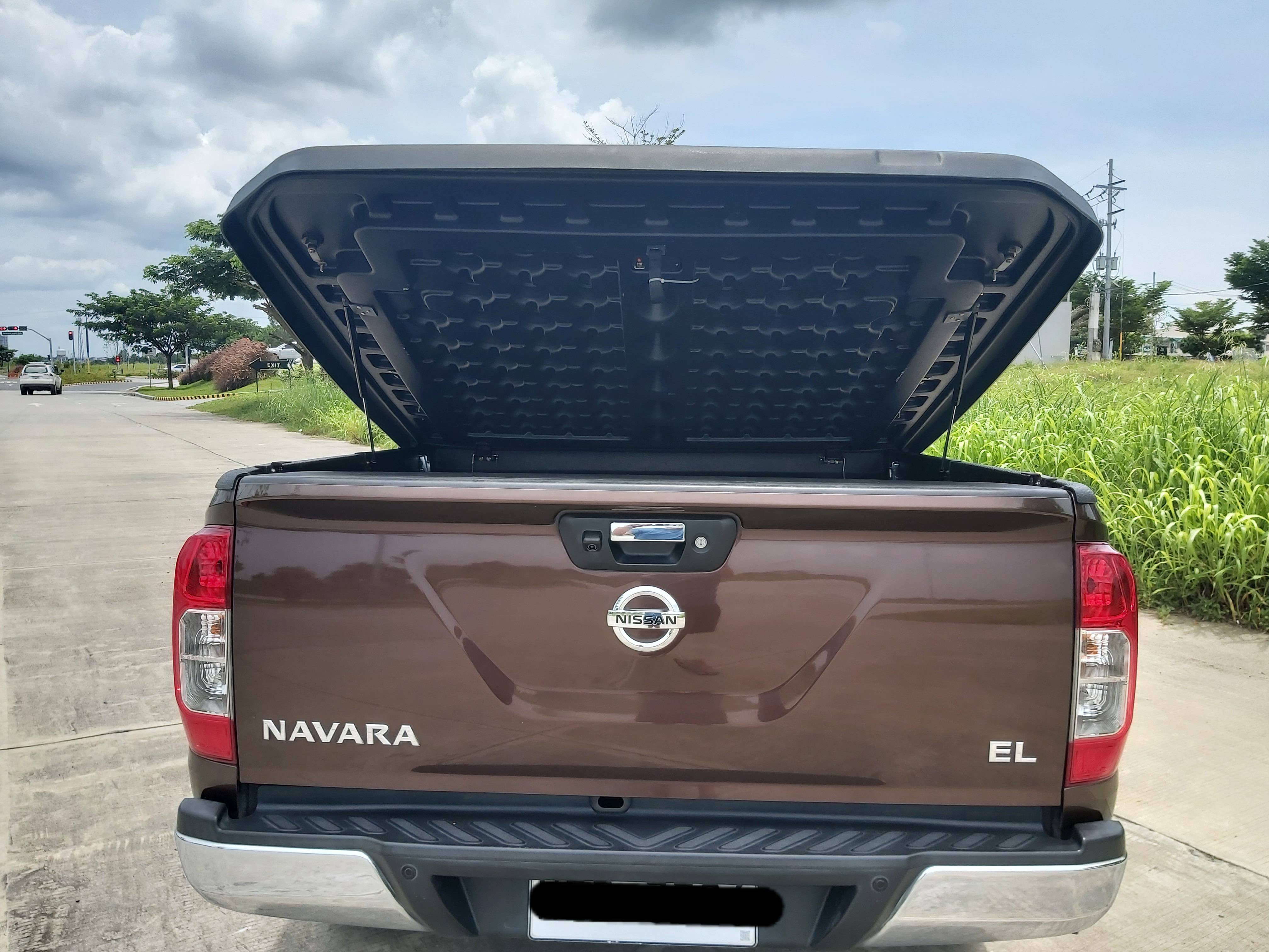 Old 2019 Nissan Navara 2.5L 4x2 EL 7AT Calibre