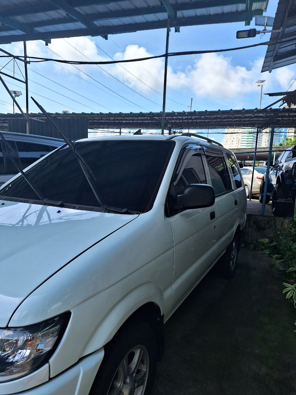 Used 2015 Isuzu Crosswind Used 2015 Isuzu Crosswind