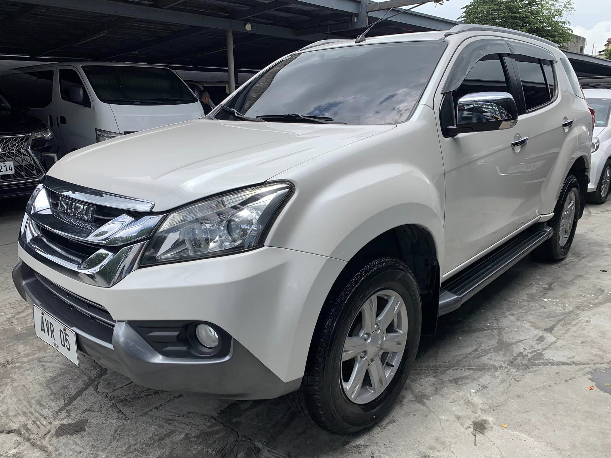 2015 Isuzu mu-X 2015 Isuzu mu-X