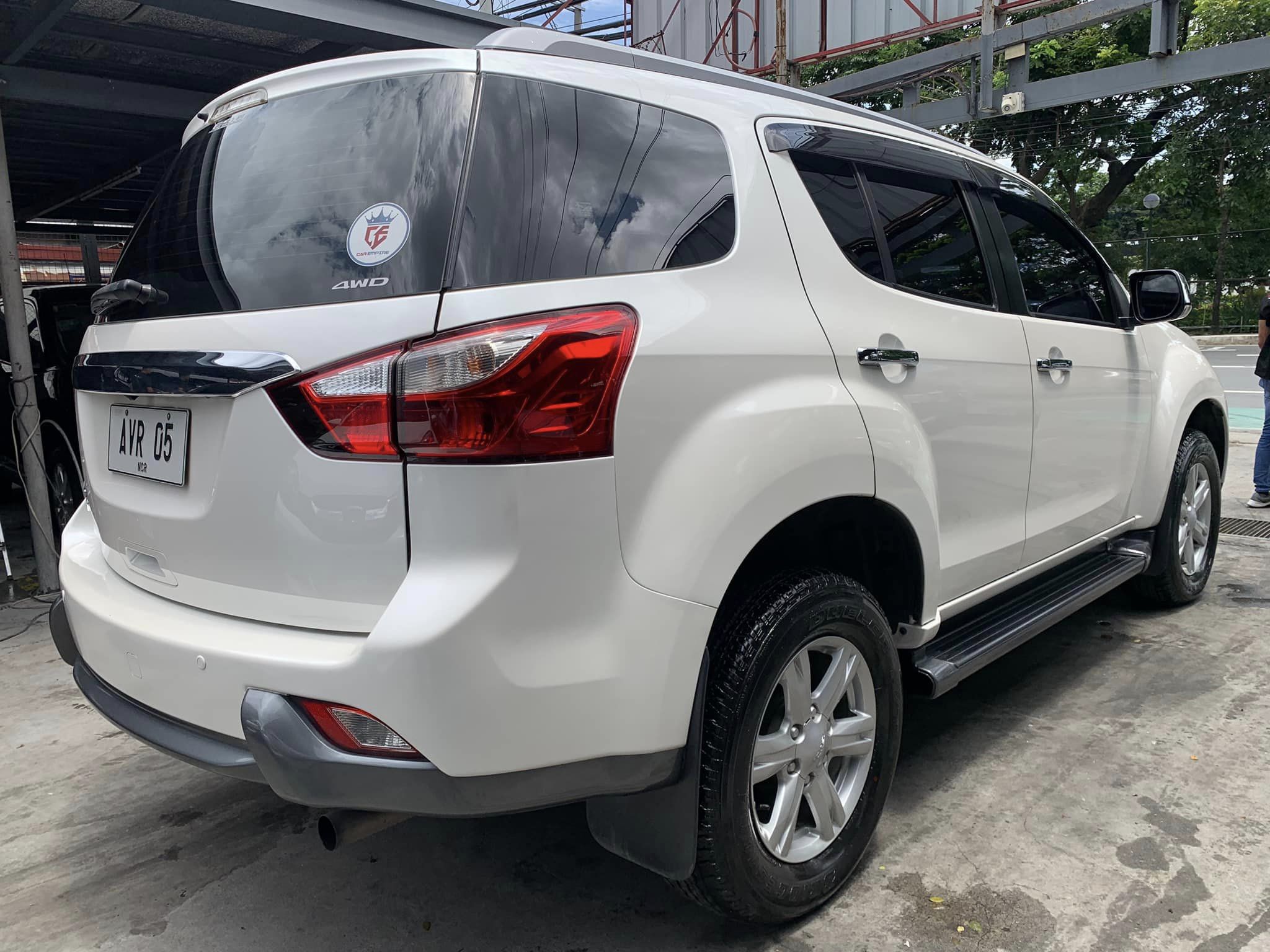 2015 Isuzu mu-X 2015 Isuzu mu-X