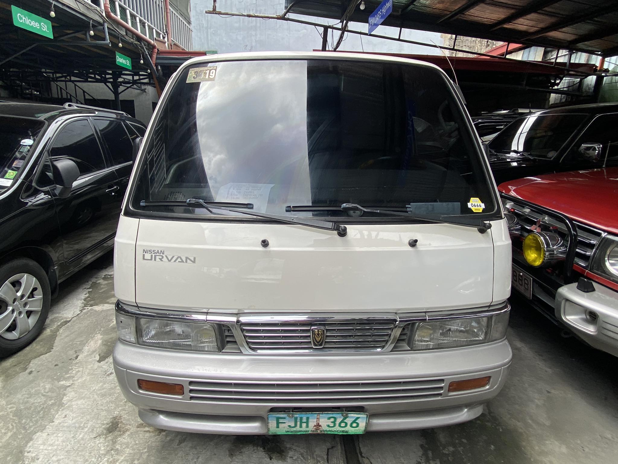 Second Hand 2013 Nissan Urvan Second Hand 2013 Nissan Urvan