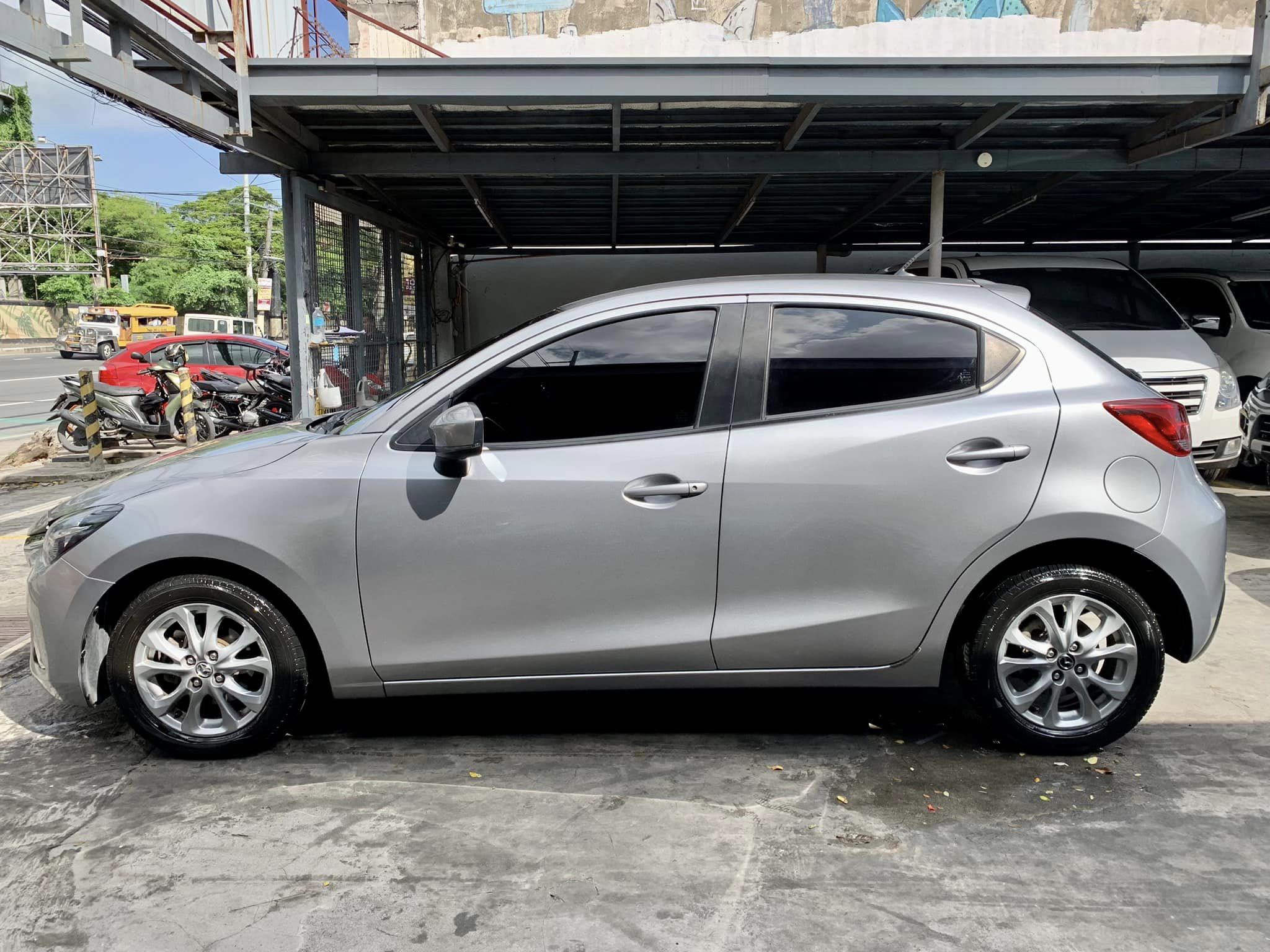 2017 Mazda 2 Hatchback 2017 Mazda 2 Hatchback