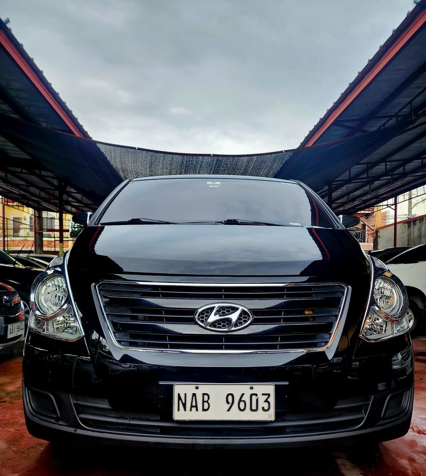 Second Hand 2016 Hyundai Grand Starex Second Hand 2016 Hyundai Grand Starex