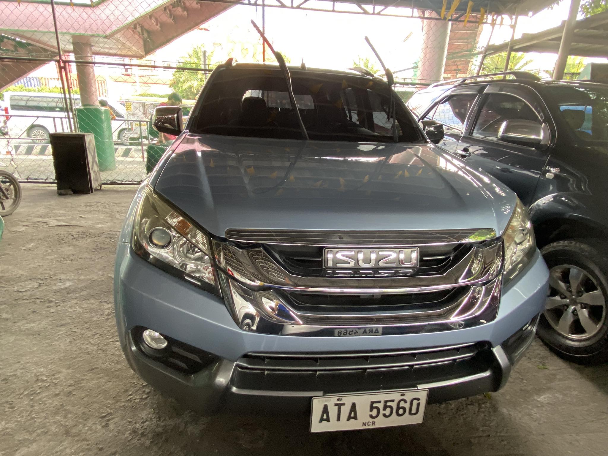 Second Hand 2015 Isuzu mu-X Second Hand 2015 Isuzu mu-X