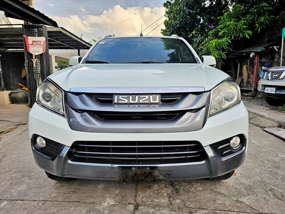 Second Hand 2015 Isuzu mu-X Second Hand 2015 Isuzu mu-X