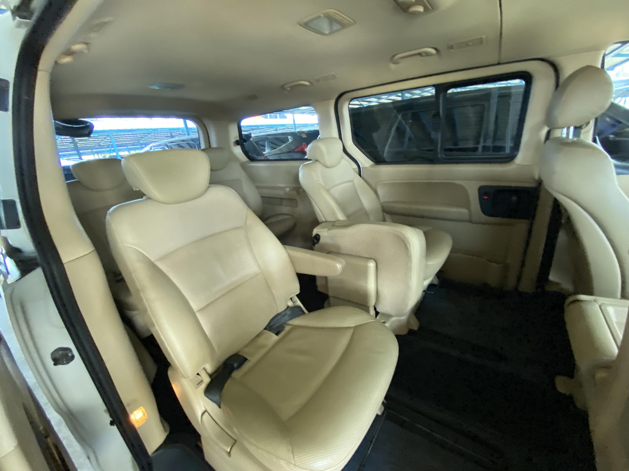 2013 Hyundai Grand Starex 2013 Hyundai Grand Starex