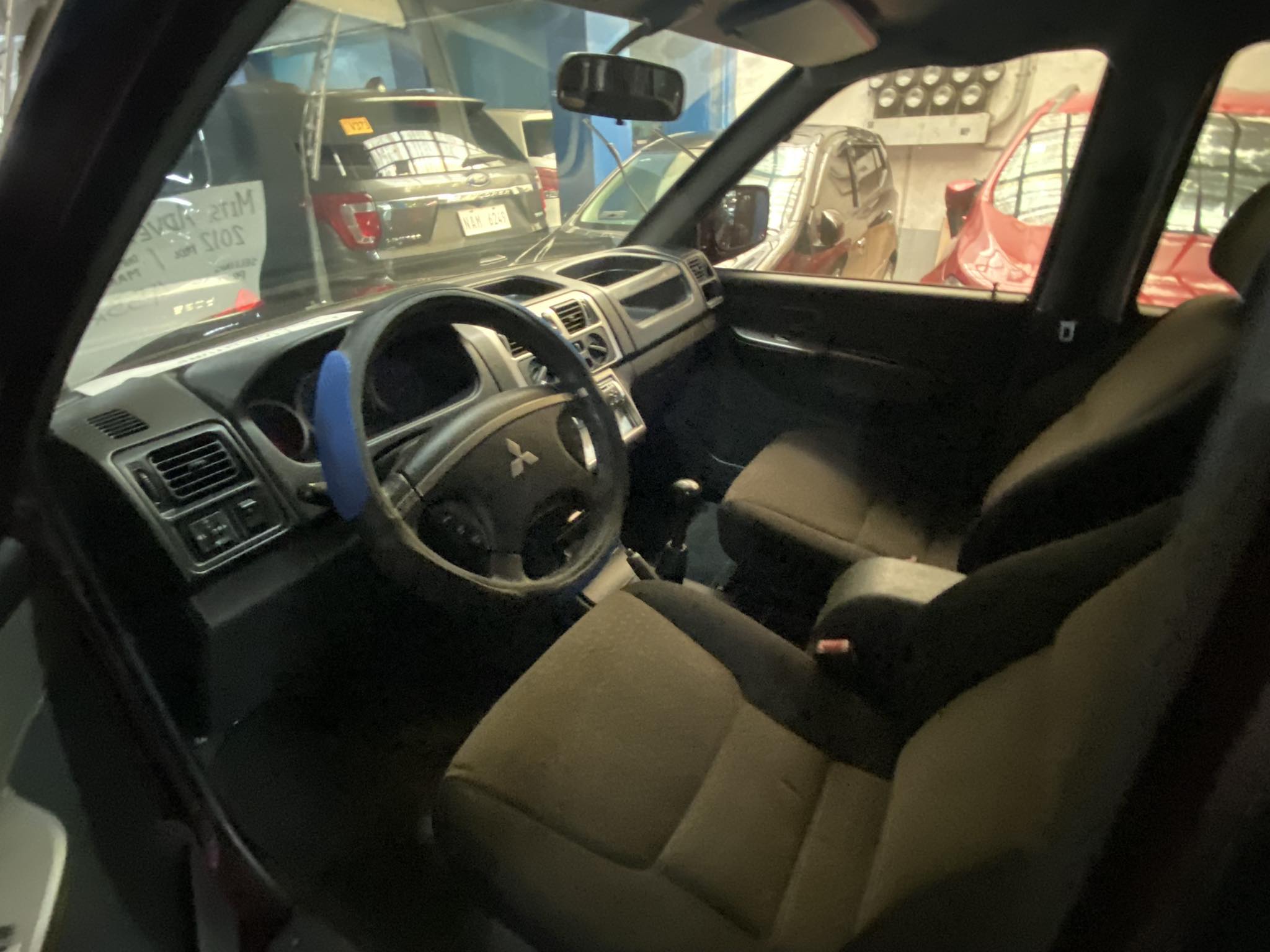 2012 Mitsubishi Adventure 2012 Mitsubishi Adventure