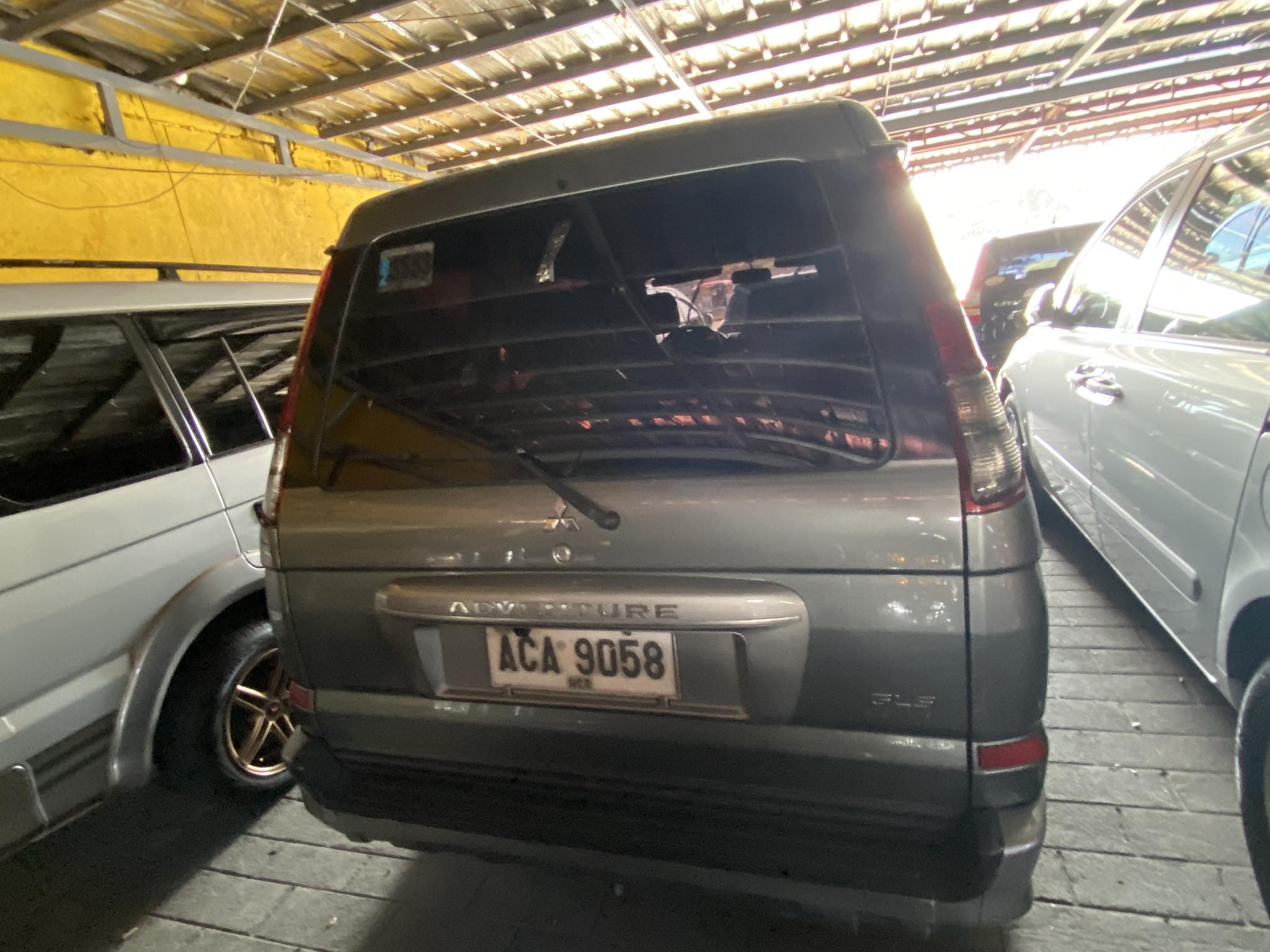 2014 Mitsubishi Adventure 2014 Mitsubishi Adventure