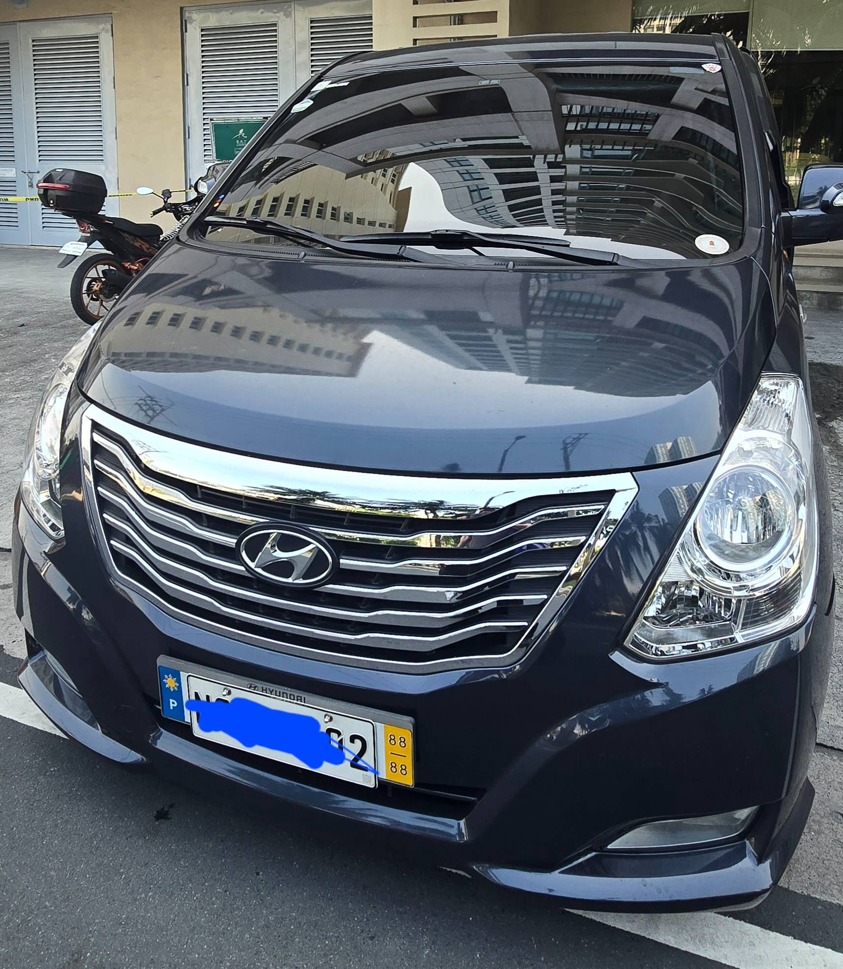 Second Hand 2016 Hyundai Grand Starex Second Hand 2016 Hyundai Grand Starex