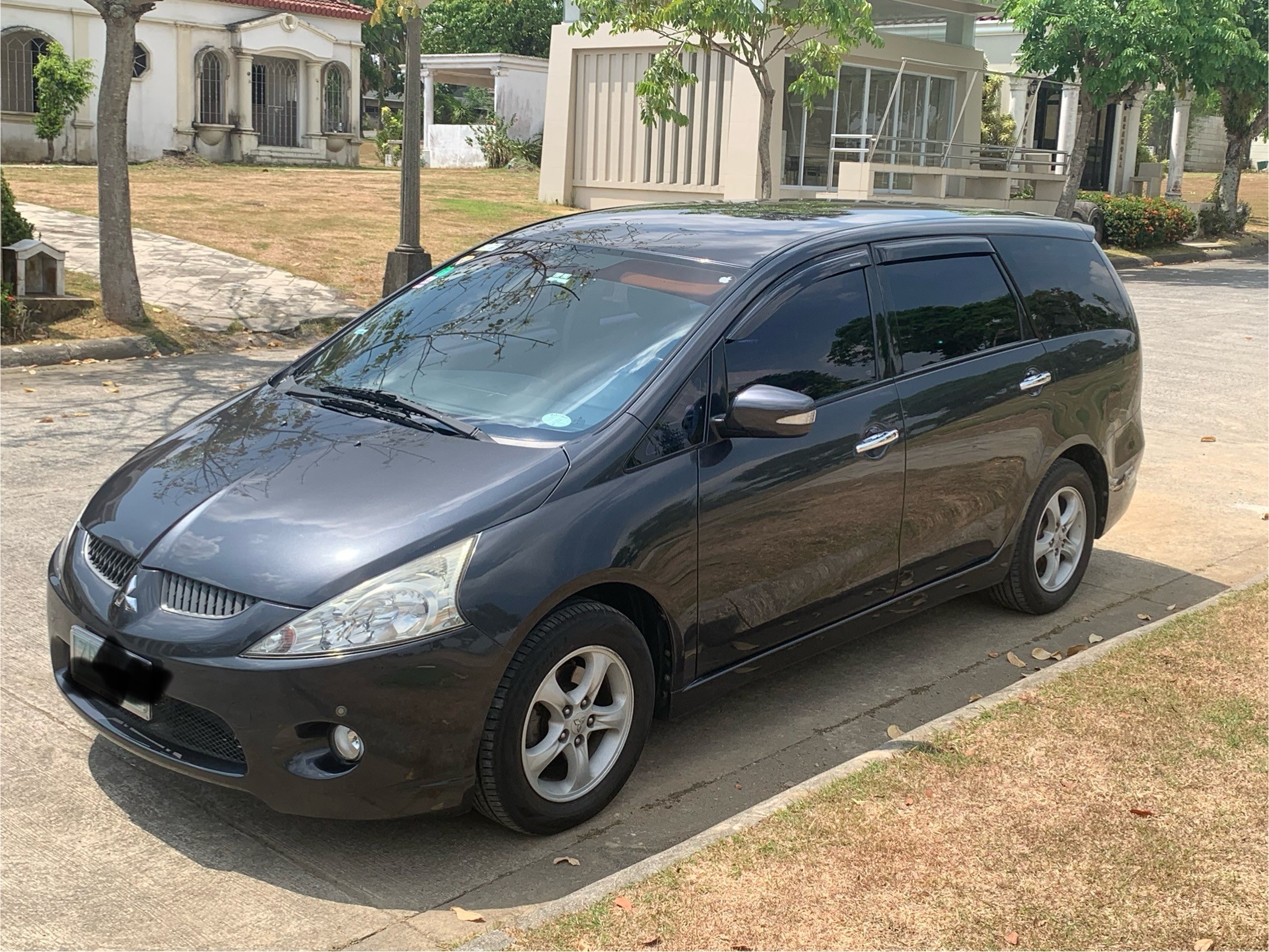 Second Hand 2008 Mitsubishi Grandis Second Hand 2008 Mitsubishi Grandis