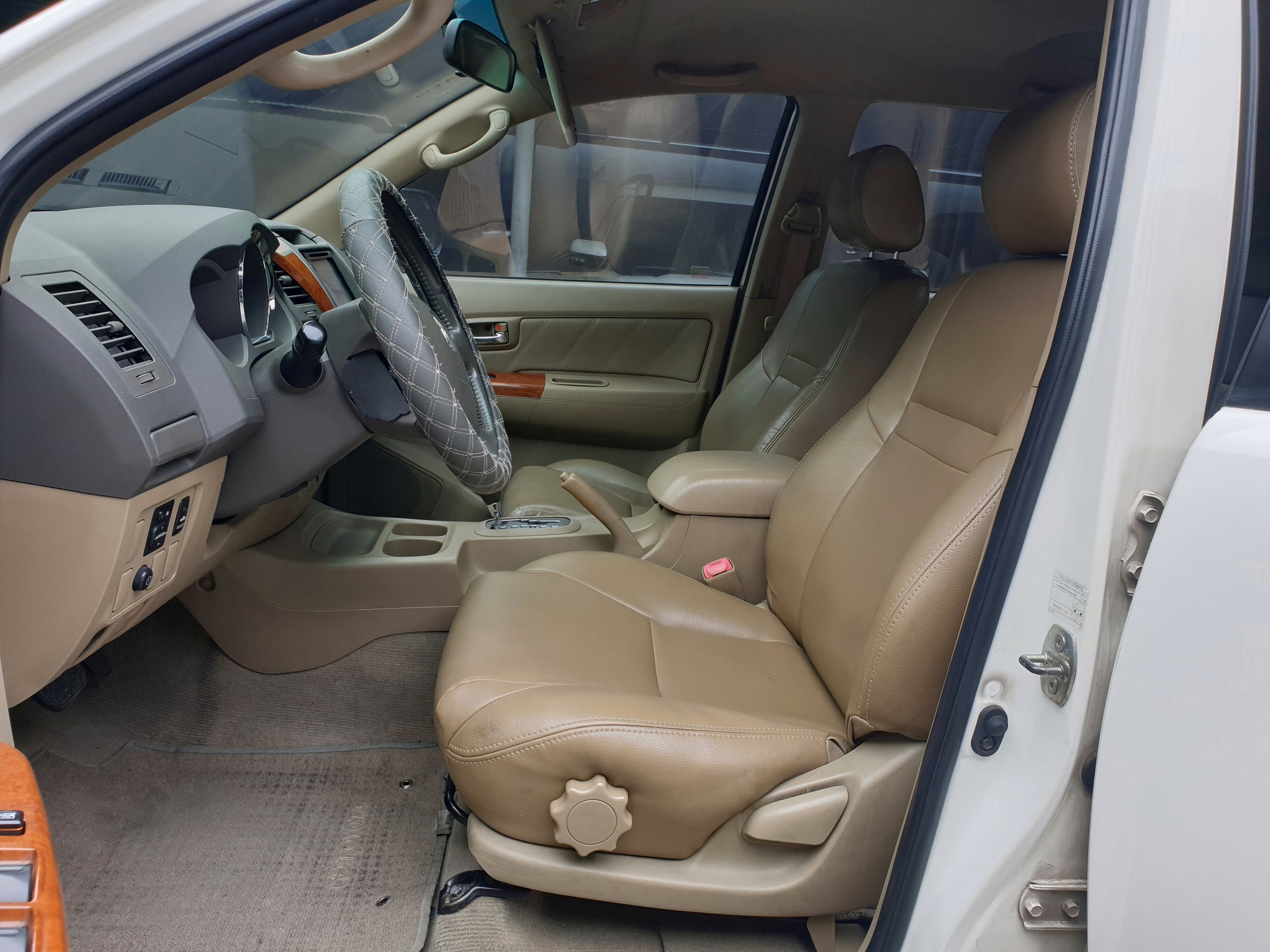 2011 Toyota Fortuner 2011 Toyota Fortuner