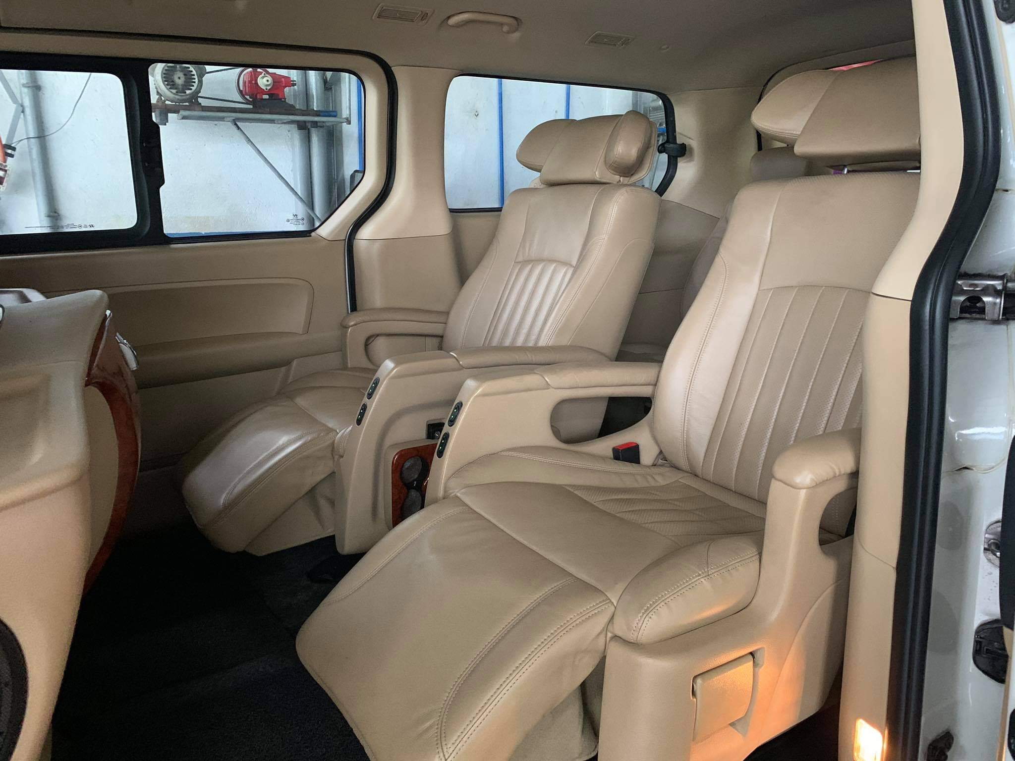 2015 Hyundai Grand Starex 2015 Hyundai Grand Starex