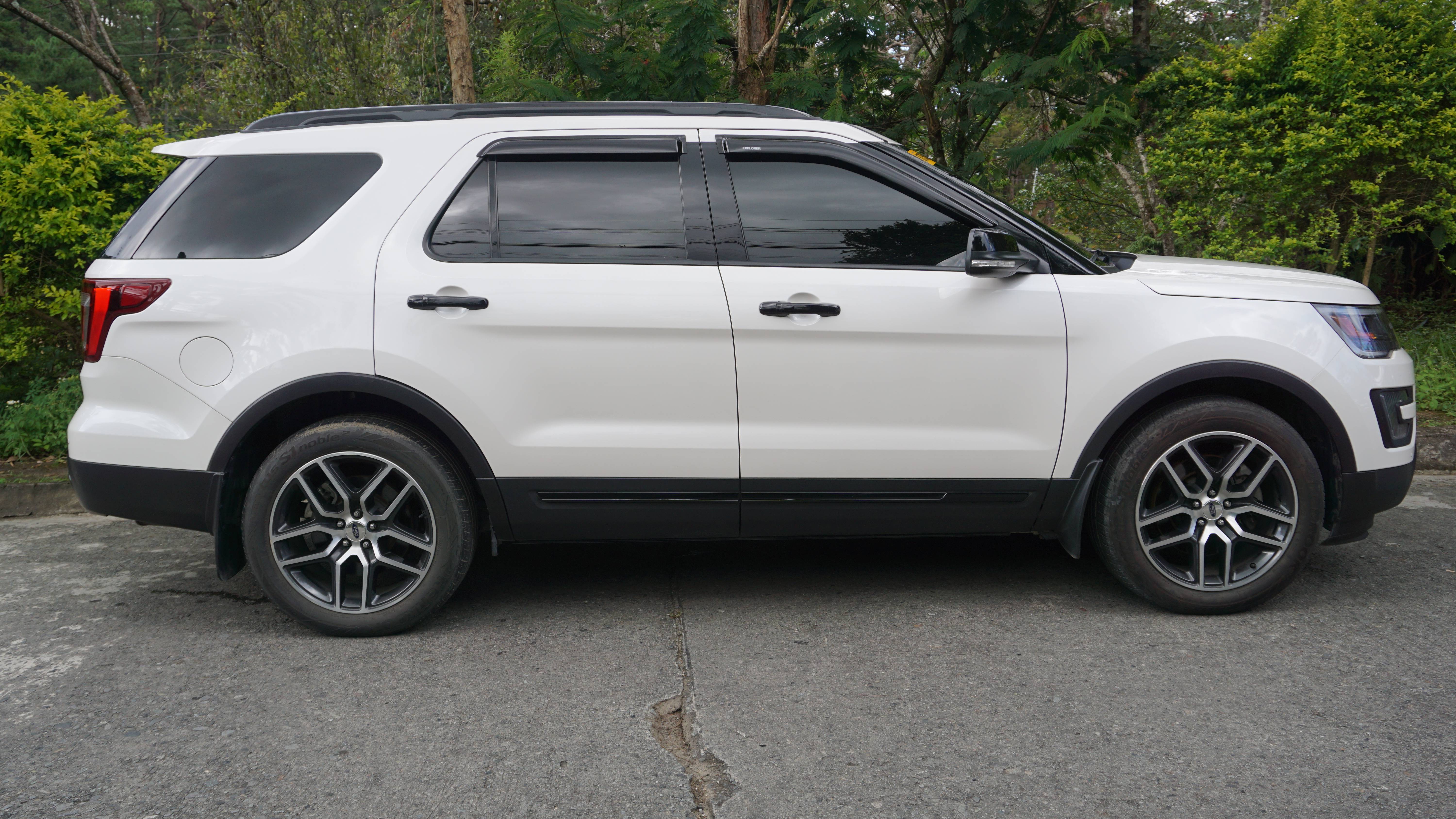 2016 Ford Explorer 2016 Ford Explorer